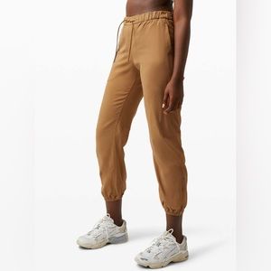 Lululemon Essential Affinity Mid Rise Jogger 27" Saddle Brown Size 2